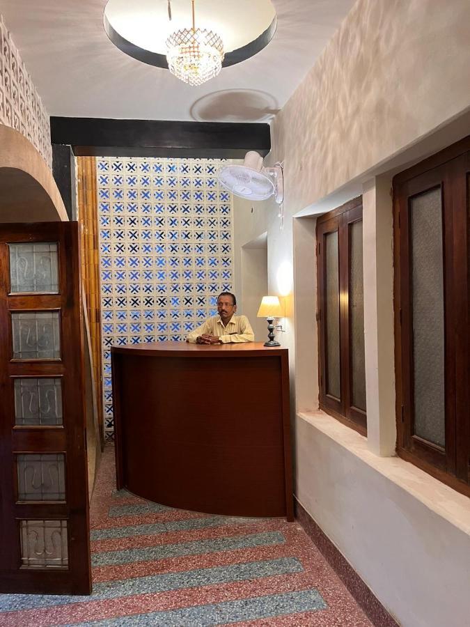 Aavaa Shanti Niwas Варанаси Экстерьер фото